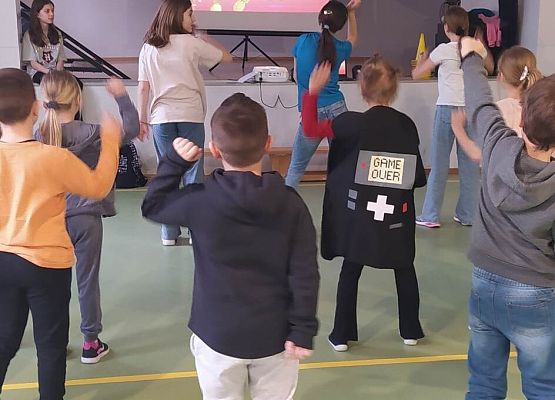 Grafika 125: Dzień Gier Komputerowych i Planszowych w szkole w Wicku