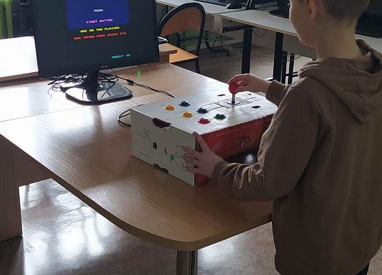 Grafika 139: Dzień Gier Komputerowych i Planszowych w szkole w Wicku