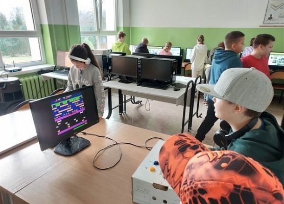 Grafika 78: Dzień Gier Komputerowych i Planszowych w szkole w Wicku