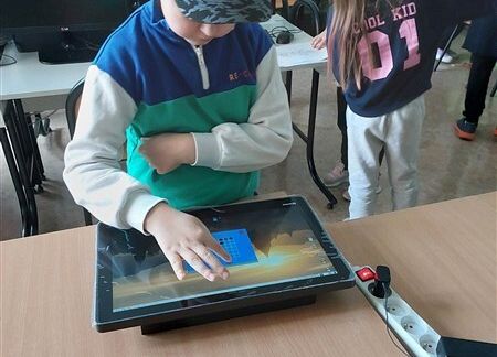 Grafika 85: Dzień Gier Komputerowych i Planszowych w szkole w Wicku