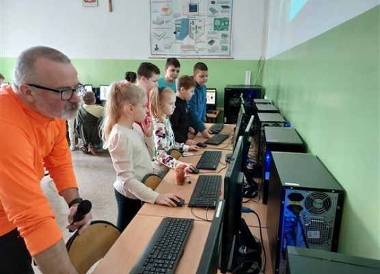 Grafika 86: Dzień Gier Komputerowych i Planszowych w szkole w Wicku