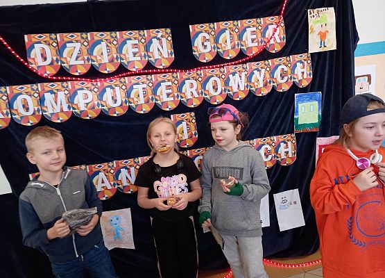 Grafika 109: Dzień Gier Komputerowych i Planszowych w szkole w Wicku