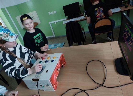 Grafika 95: Dzień Gier Komputerowych i Planszowych w szkole w Wicku