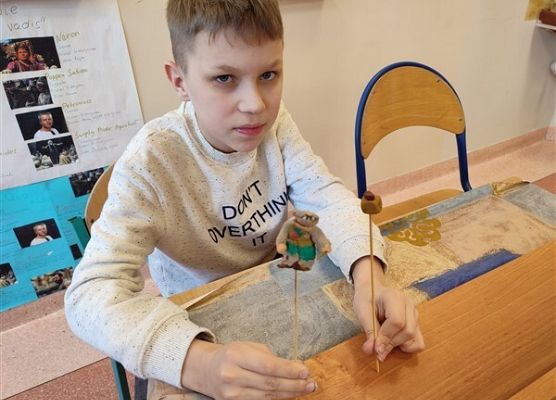 Grafika 51: Co na polskim dziś robimy? Lepimy, tworzymy…