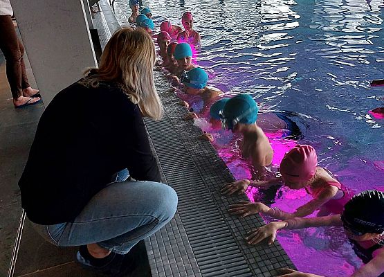 Zajęcia na basenie kl. IIIA