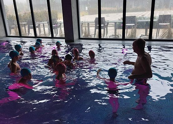 Zajęcia na basenie kl. IIIA