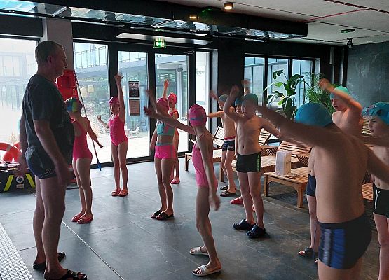 Zajęcia na basenie kl. IIIA