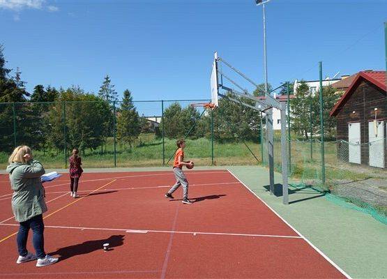 Grafika 1: Obchody Dnia Dziecka w szkole w Wicku -  2 czerwca 2023