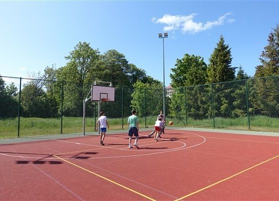 Grafika 3: Obchody Dnia Dziecka w szkole w Wicku -  2 czerwca 2023