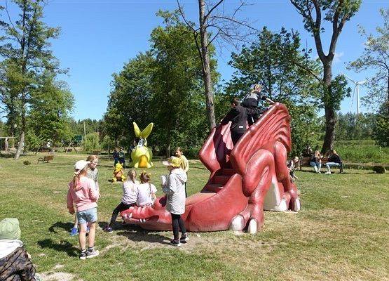 Grafika 26: Obchody Dnia Dziecka w szkole w Wicku -  2 czerwca 2023