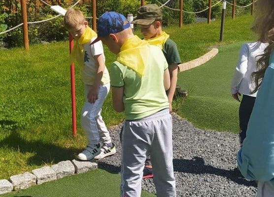 Grafika 2: Czerwcowa wycieczka kl. IA i IIIA do Costerina Park