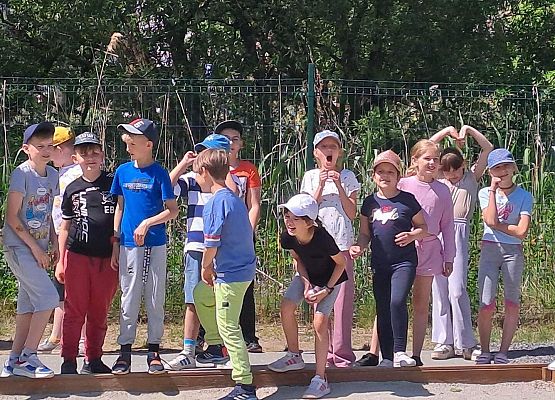 Grafika 10: Czerwcowa wycieczka kl. IA i IIIA do Costerina Park