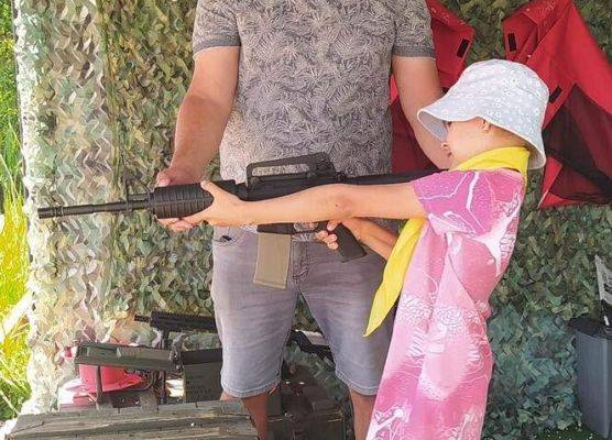 Grafika 31: Czerwcowa wycieczka kl. IA i IIIA do Costerina Park