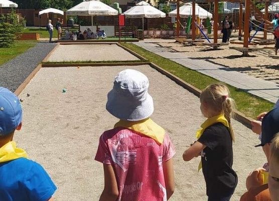 Grafika 49: Czerwcowa wycieczka kl. IA i IIIA do Costerina Park