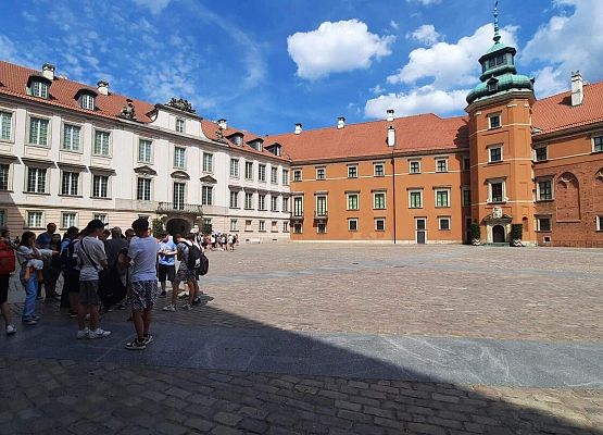 Grafika 3: Wycieczka do Warszawy klas ósmych - krótka relacja z trzeciego dnia pobytu w stolicy