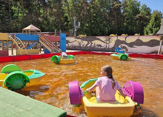 Grafika 3: Czerwcowa wycieczka kl. IIIB do Łeby