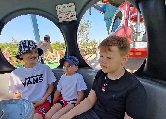 Grafika 10: Czerwcowa wycieczka kl. IIIB do Łeby