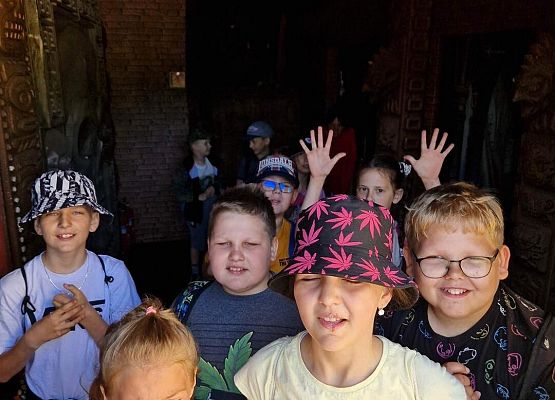 Grafika 47: Czerwcowa wycieczka kl. IIIB do Łeby