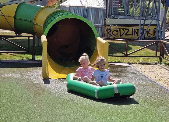 Grafika 58: Czerwcowa wycieczka kl. IIIB do Łeby