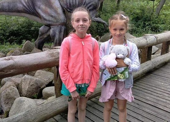 Grafika 63: Wycieczka klas drugich do Parku Ewolucji w Sławotówku