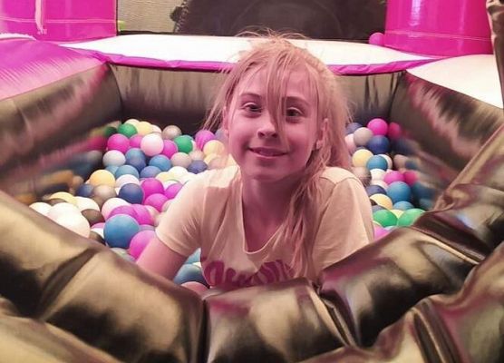 Grafika 4: Pierwszaki w Funlandii - Dmuchanym Parku Rozrywki w Łebie