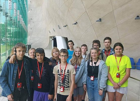 Grafika 5: Forum "Dialogu" zorganizowało wycieczkę do Warszawy dla uczniów z kl. VI i VII SP Wicko