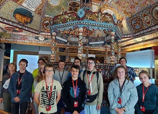 Grafika 7: Forum "Dialogu" zorganizowało wycieczkę do Warszawy dla uczniów z kl. VI i VII SP Wicko