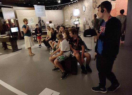 Grafika 17: Forum "Dialogu" zorganizowało wycieczkę do Warszawy dla uczniów z kl. VI i VII SP Wicko