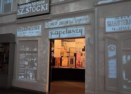 Grafika 19: Forum "Dialogu" zorganizowało wycieczkę do Warszawy dla uczniów z kl. VI i VII SP Wicko