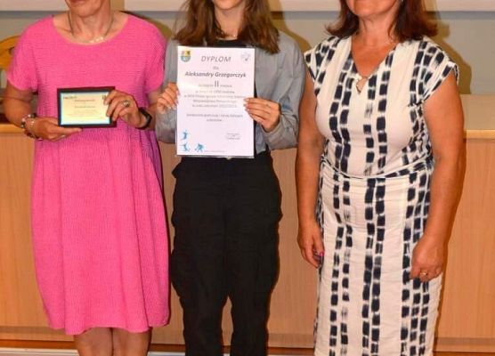 Grafika 2: Nasi sportowcy i wuefiści wyróżnieni na uroczystym podsumowaniu powiatowego szkolnego współzawodnictwa sportowego w ramach Igrzysk Dzieci oraz Igrzysk Młodzieży Szkolnej  w Lęborku