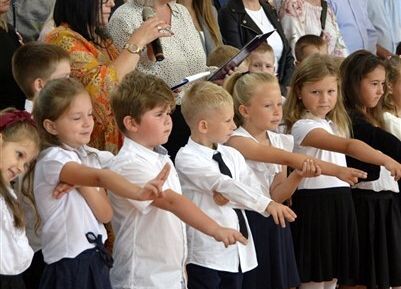 Grafika 33: Trzy, dwa, jeden, zero, start! Rozpoczął się kolejny rok szkolny!