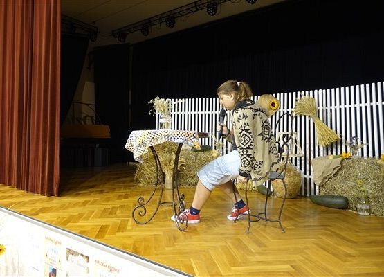 Grafika 10: Nasi uczniowie wzięli udział  w Narodowym Czytaniu "Nad Niemnem" Elizy Orzeszkowej