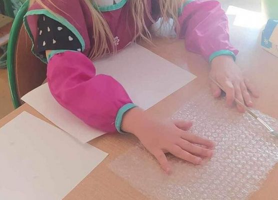 Grafika 20: Międzynarodowy Dzień Kropki w szkole w Wicku