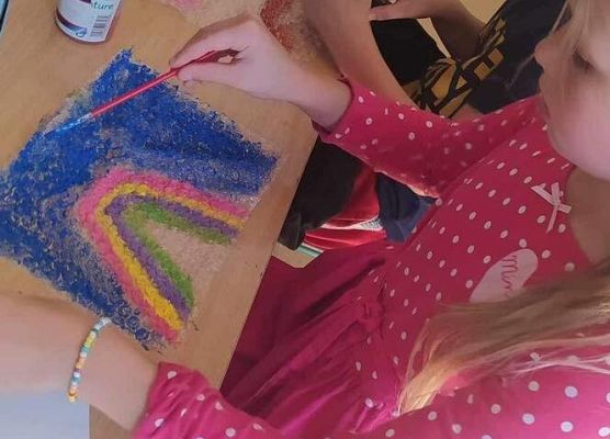 Grafika 26: Międzynarodowy Dzień Kropki w szkole w Wicku