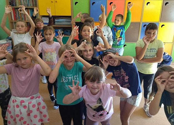 Grafika 27: Międzynarodowy Dzień Kropki w szkole w Wicku