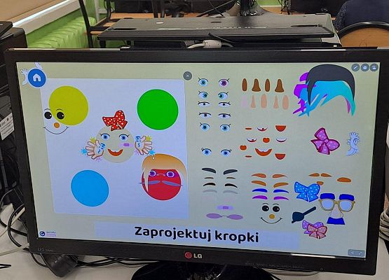 Grafika 28: Międzynarodowy Dzień Kropki w szkole w Wicku