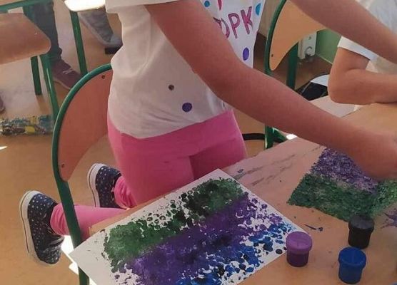 Grafika 48: Międzynarodowy Dzień Kropki w szkole w Wicku