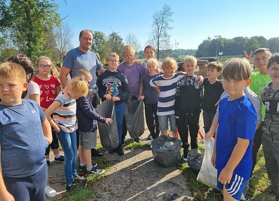 Grafika 3: 18 września 2023 sprzątaliśmy świat