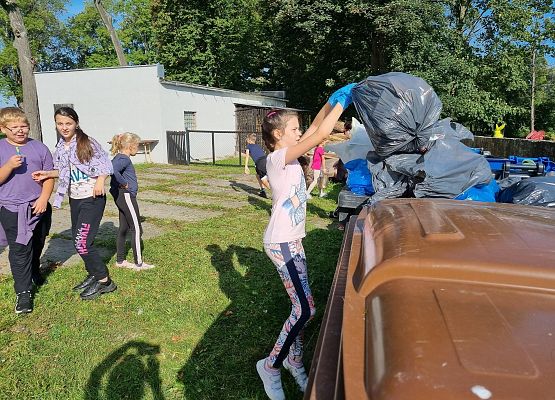 Grafika 8: 18 września 2023 sprzątaliśmy świat