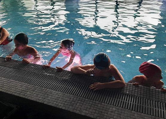 Grafika 2: Pierwsze zajęcia z nauki pływania kl. IIIA