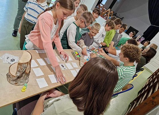 Grafika 3: Uroczyste otwarcie „Ekopracowni” przyrodniczej OZE w SP Wicko