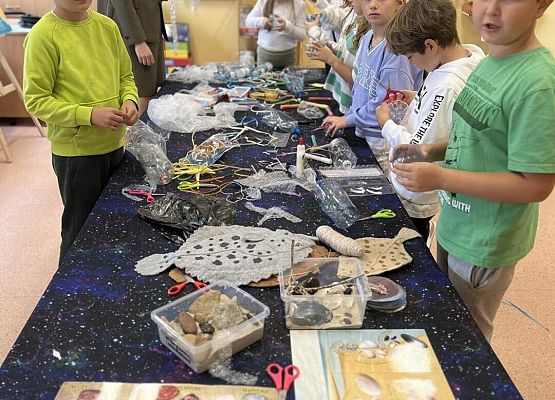 Grafika 50: Uroczyste otwarcie „Ekopracowni” przyrodniczej OZE w SP Wicko