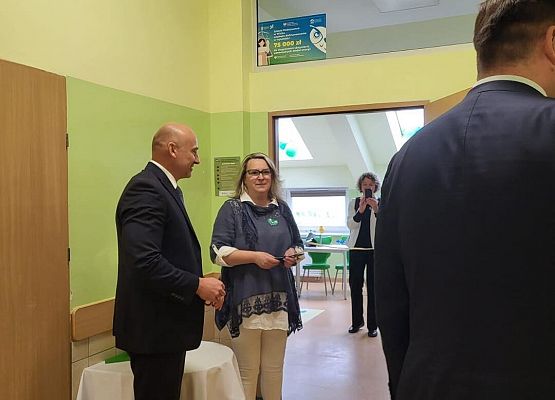 Grafika 55: Uroczyste otwarcie „Ekopracowni” przyrodniczej OZE w SP Wicko