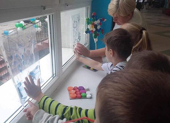 Grafika 88: Uroczyste otwarcie „Ekopracowni” przyrodniczej OZE w SP Wicko