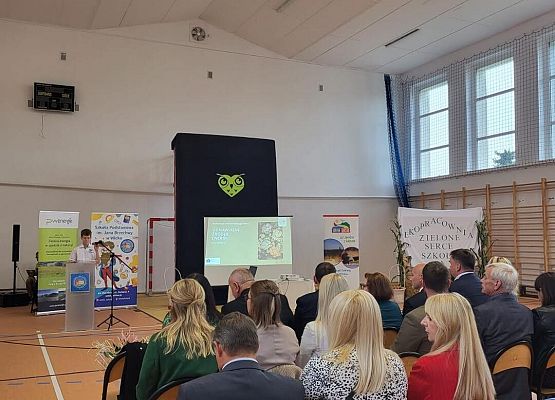 Grafika 96: Uroczyste otwarcie „Ekopracowni” przyrodniczej OZE w SP Wicko