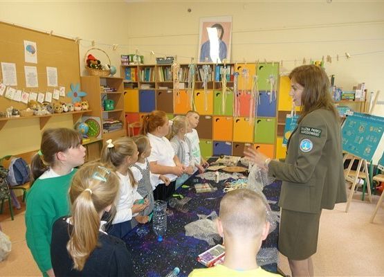 Grafika 30: Prelekcja oraz warsztaty z edukatorką Słowińskiego Parku Narodowego i wystawa o śmieciach w Bałtyku