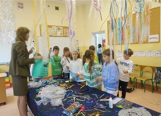 Grafika 45: Prelekcja oraz warsztaty z edukatorką Słowińskiego Parku Narodowego i wystawa o śmieciach w Bałtyku