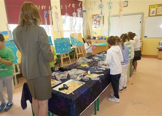 Grafika 49: Prelekcja oraz warsztaty z edukatorką Słowińskiego Parku Narodowego i wystawa o śmieciach w Bałtyku