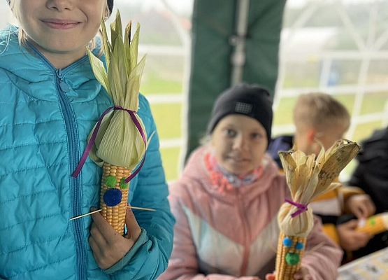 Grafika 26: Piesza wycieczka klas czwartych do Farmy Alexa