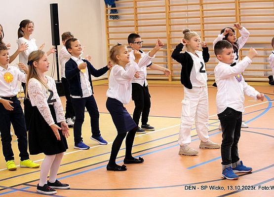 Grafika 25: Uroczystość szkolna z okazji Dnia Edukacji Narodowej